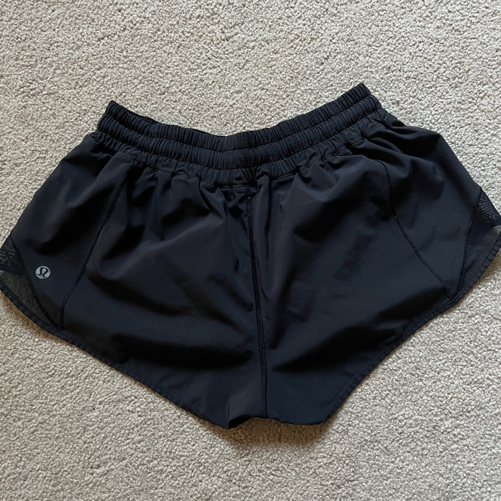 Lululemon Hotty Hot Short 2.5: Size 6